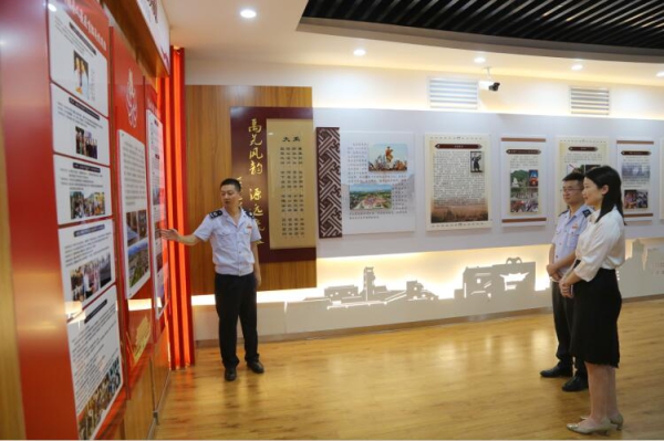 北川县中信精彩365_365彩票app下载苹果版_英国beat365官方登录率队到县税务局学习民族团结进步示范创建工作